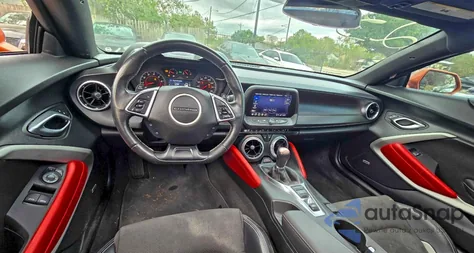 2023 Chevrolet Camaro Lt1 z USA, uszkodzony, nr VIN 1G1FE1R7XP0143705